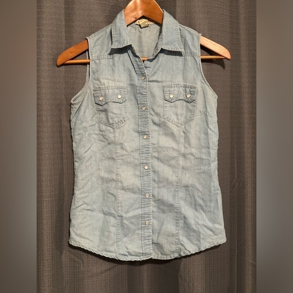 Fun & Flirt Denim Button Up Tank Top - Picture 1 of 5